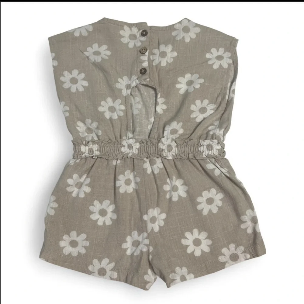 Jessica Simpson design pattern gray